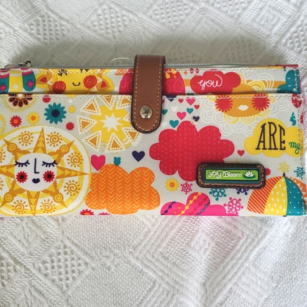 Lily Bloom wallet